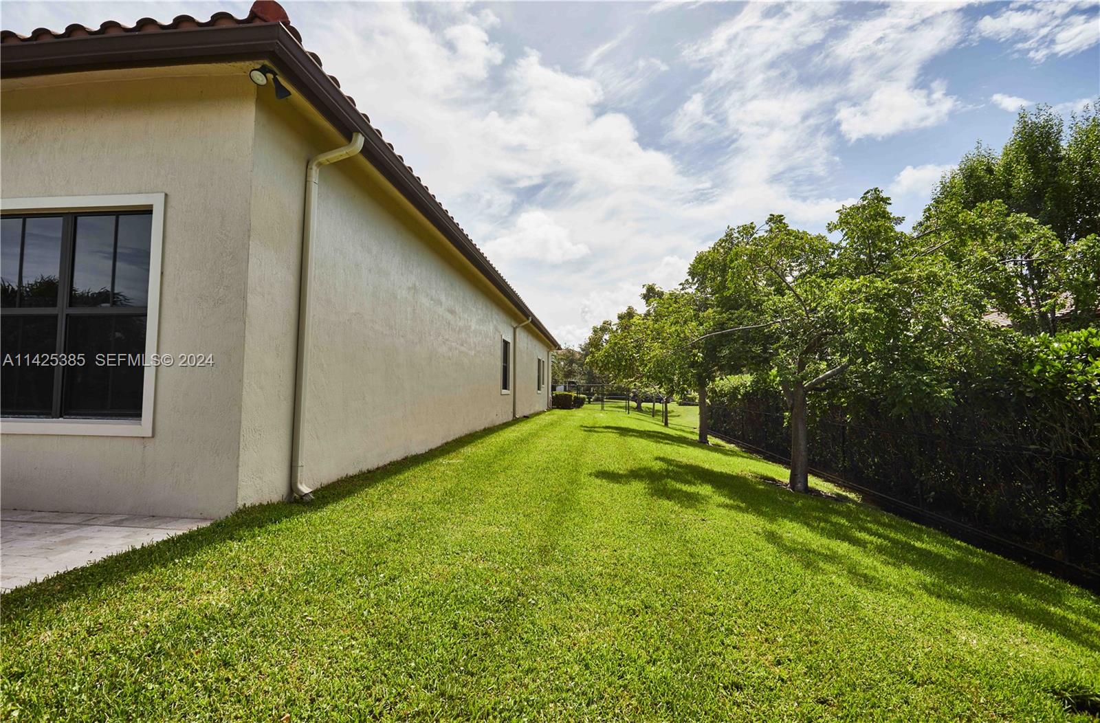 4431 Estates Road Davie, FL 33328 - Photo 35 of 53 Gallery Image 35