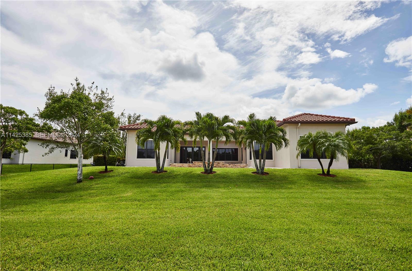 4431 Estates Road Davie, FL 33328 - Photo 39 of 53 Gallery Image 39