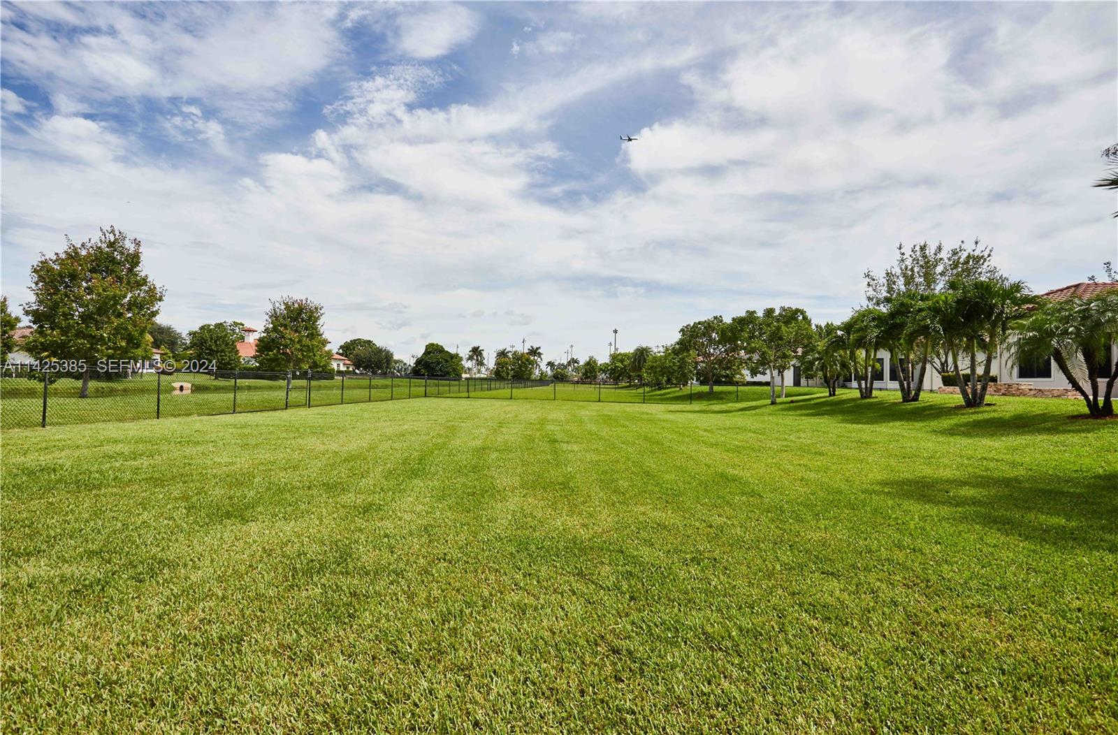 4431 Estates Road Davie, FL 33328 - Photo 40 of 53 Gallery Image 40