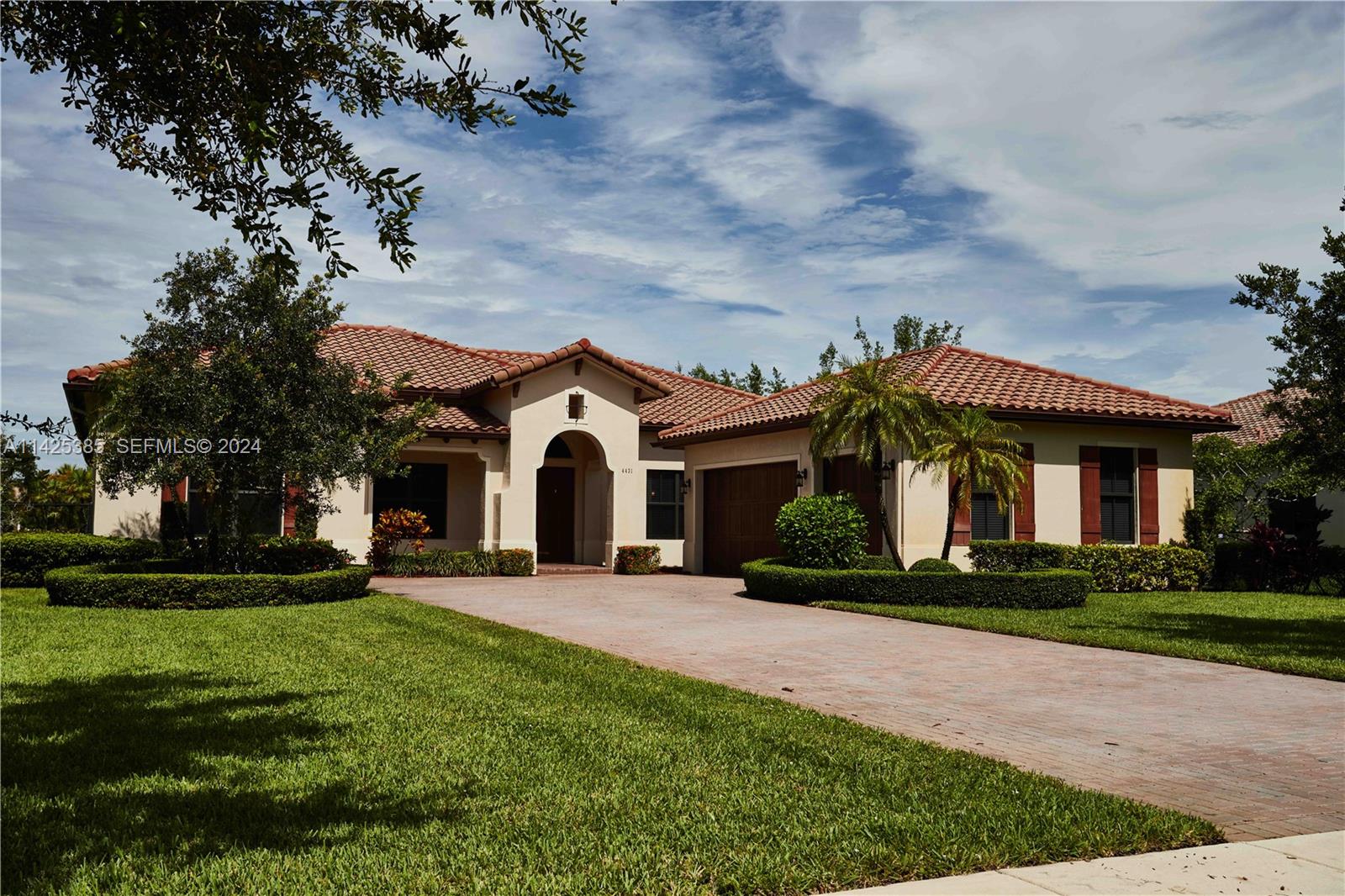 4431 Estates Road Davie, FL 33328 - Photo 4 of 53 Gallery Image 4