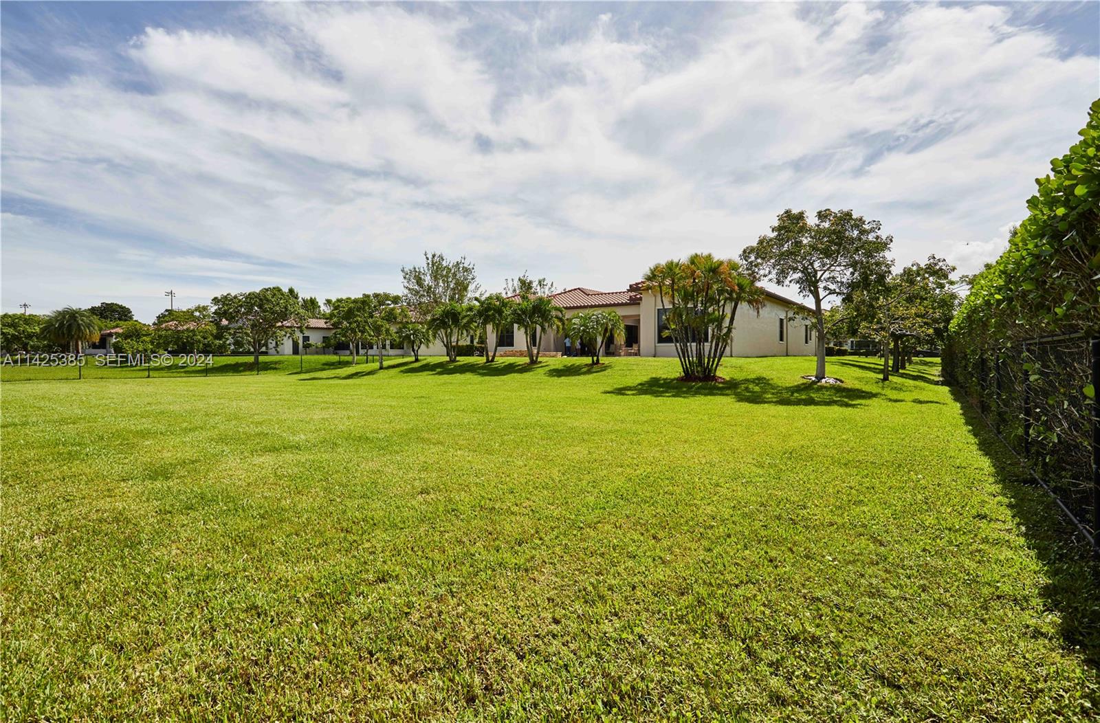 4431 Estates Road Davie, FL 33328 - Photo 43 of 53 Gallery Image 43
