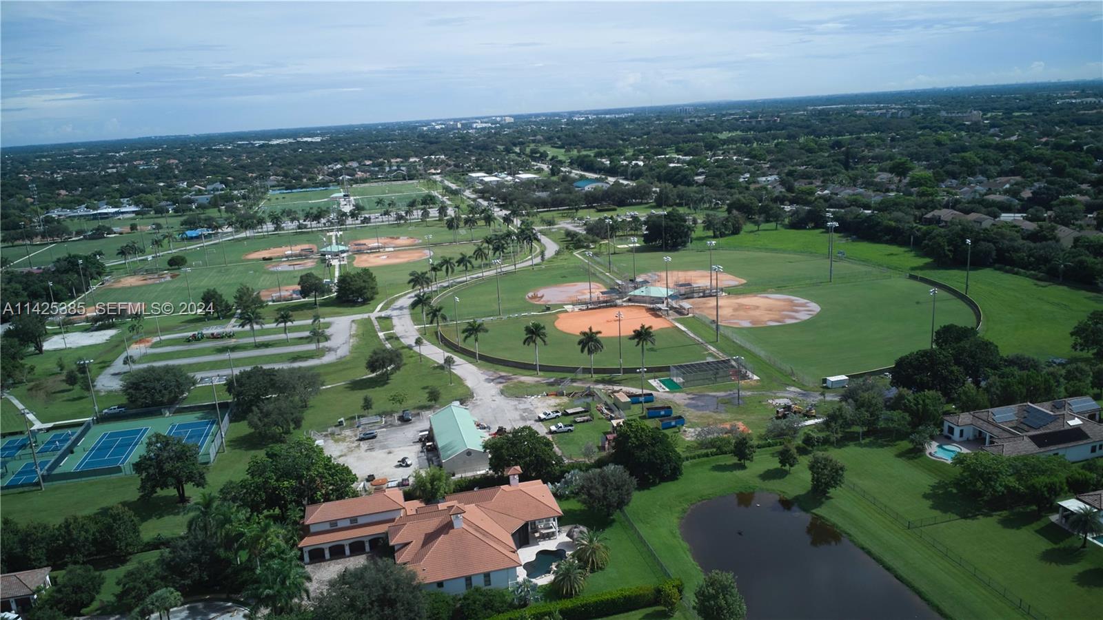 4431 Estates Road Davie, FL 33328 - Photo 49 of 53 Gallery Image 49