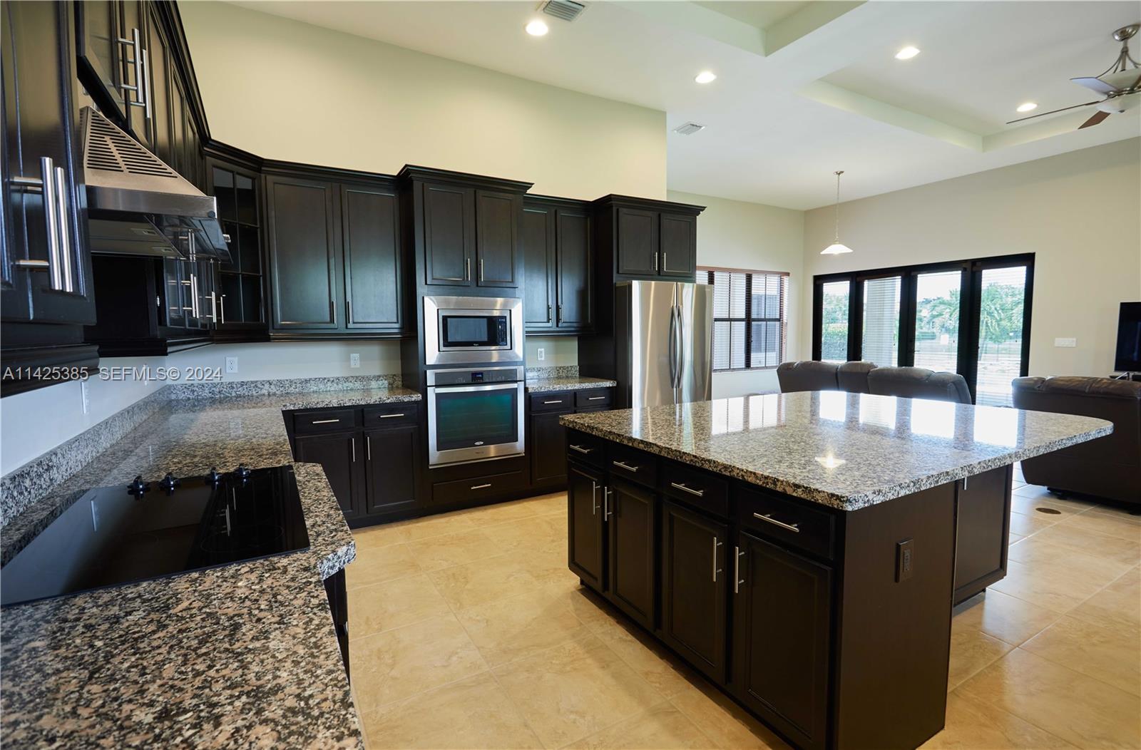 4431 Estates Road Davie, FL 33328 - Photo 6 of 53 Gallery Image 6
