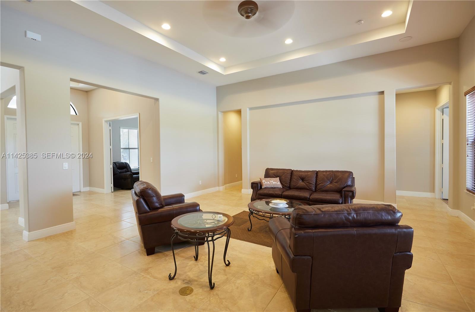 4431 Estates Road Davie, FL 33328 - Photo 10 of 53 Gallery Image 10