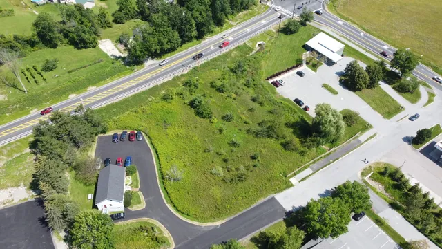 $274,900 | 82 Ballards Corner Road, Unit 5 & 5A, Hinesburg, VT 05461