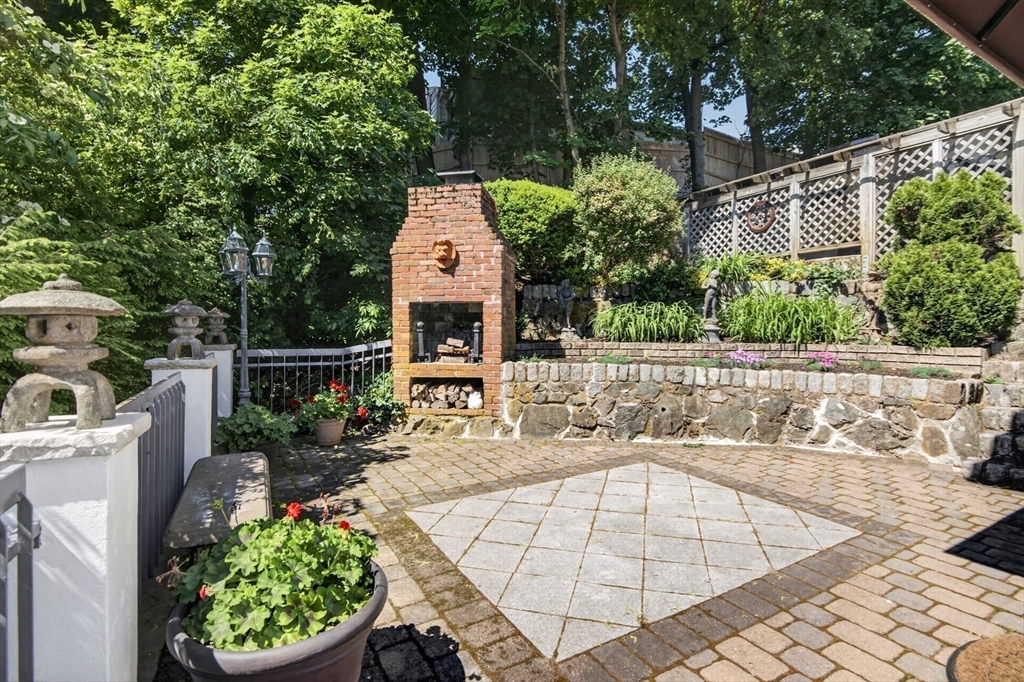18 Roosevelt Road Medford, MA 02155 - Photo 42 of 42