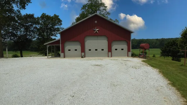 $740,500 | 1897 North 2500 East Road, Watseka, IL 60970