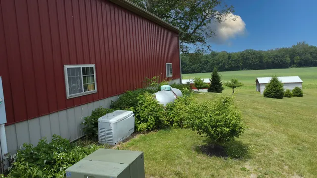 $740,500 | 1897 North 2500 East Road, Watseka, IL 60970