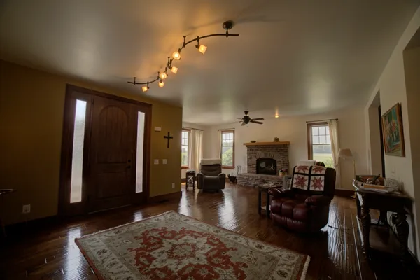 $740,500 | 1897 North 2500 East Road, Watseka, IL 60970