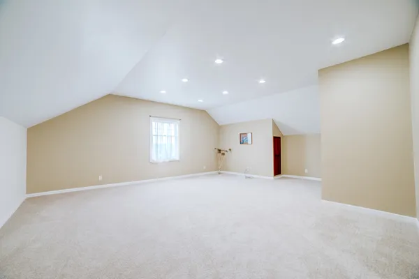 $740,500 | 1897 North 2500 East Road, Watseka, IL 60970