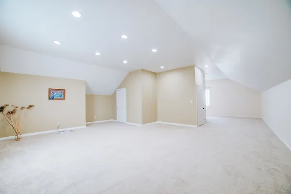 $740,500 | 1897 North 2500 East Road, Watseka, IL 60970