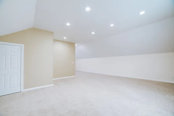 $740,500 | 1897 North 2500 East Road, Watseka, IL 60970