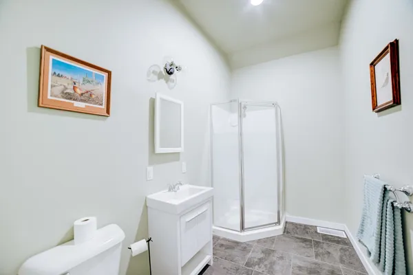 $740,500 | 1897 North 2500 East Road, Watseka, IL 60970