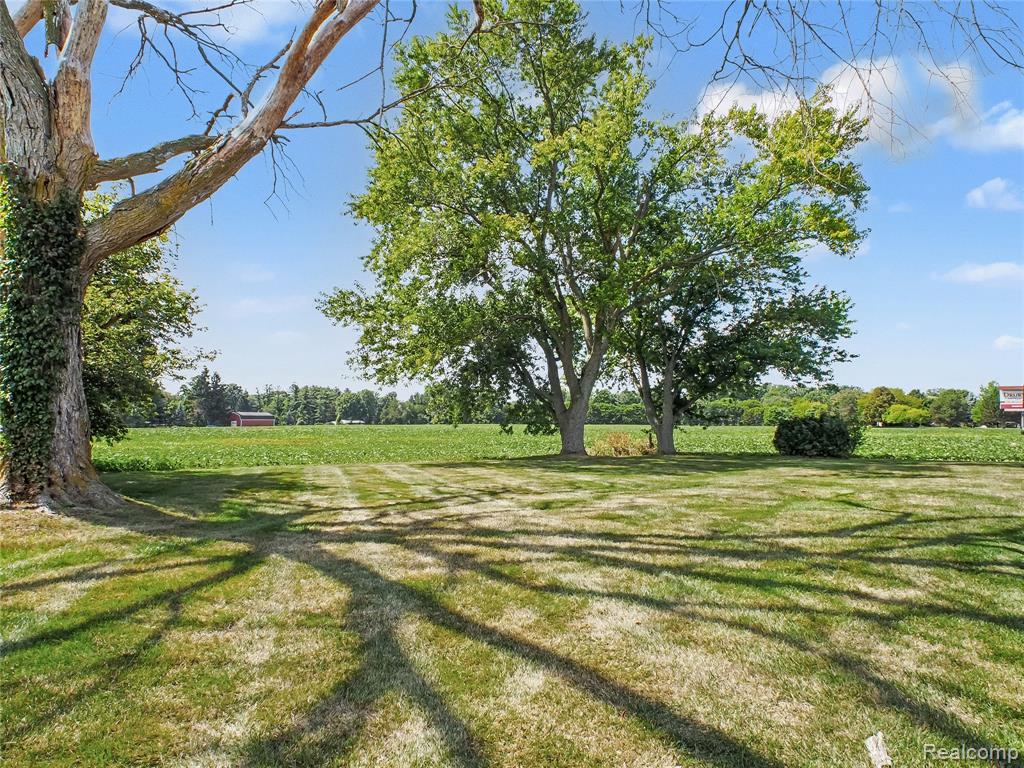 7660 Junction Road Frankenmuth, MI 48734 - Photo 17 of 22 Gallery Image 17