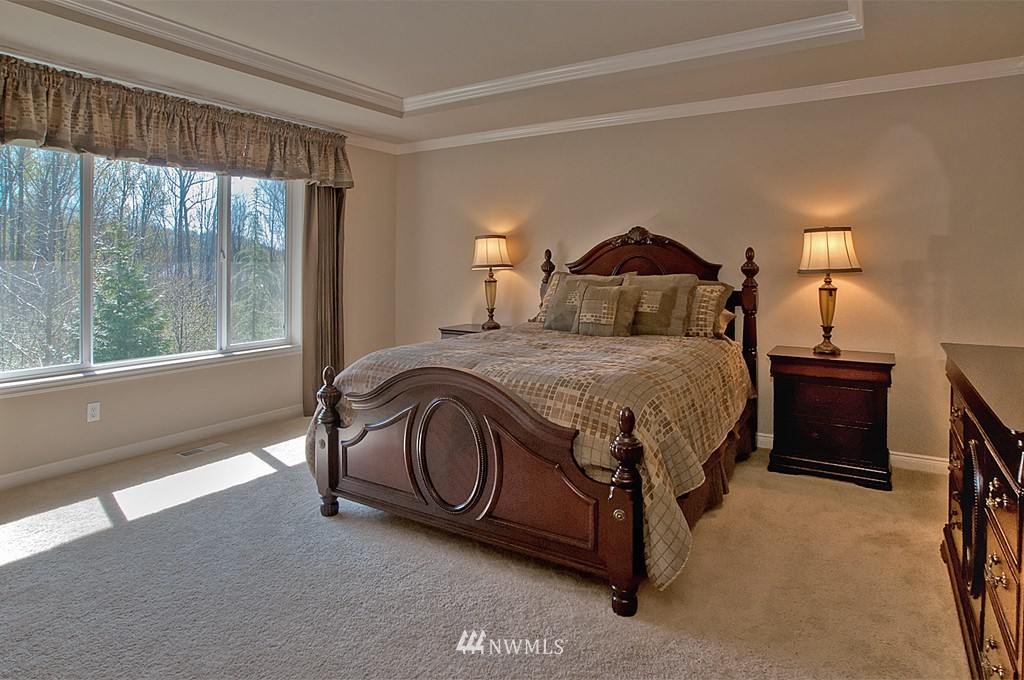 1027 South 36th Place Renton, WA 98055 - Photo 4 of 6