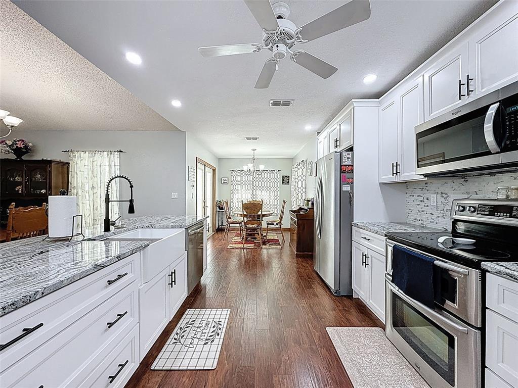 2124 Little Peach Court Spring Hill, FL 34608 - Photo 11 of 55