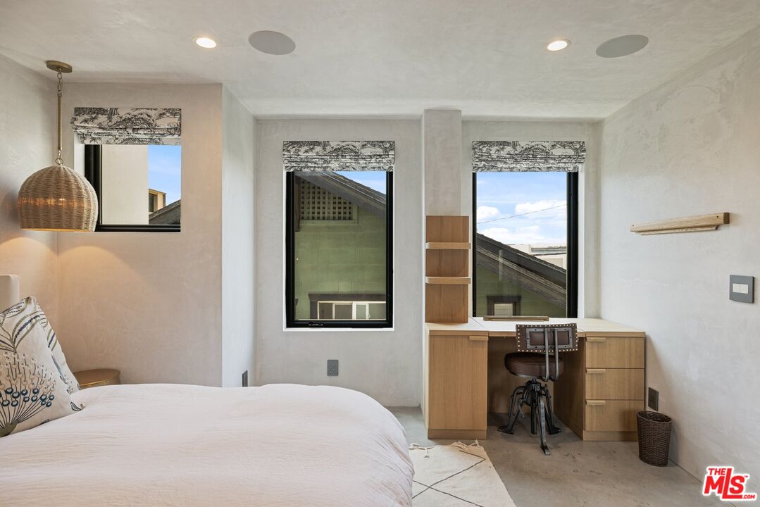 15 Reef Street Marina del Rey, CA 90292 - Photo 32 of 51