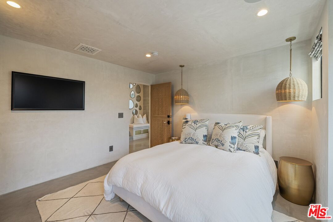 15 Reef Street Marina del Rey, CA 90292 - Photo 33 of 51