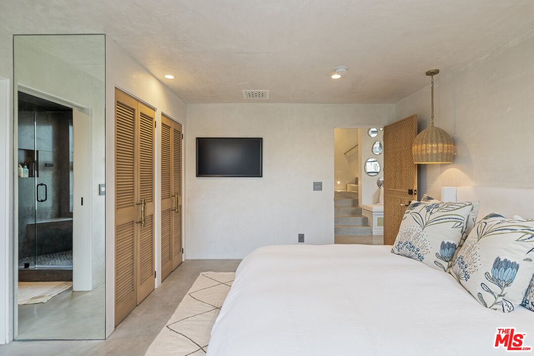 15 Reef Street Marina del Rey, CA 90292 - Photo 34 of 51