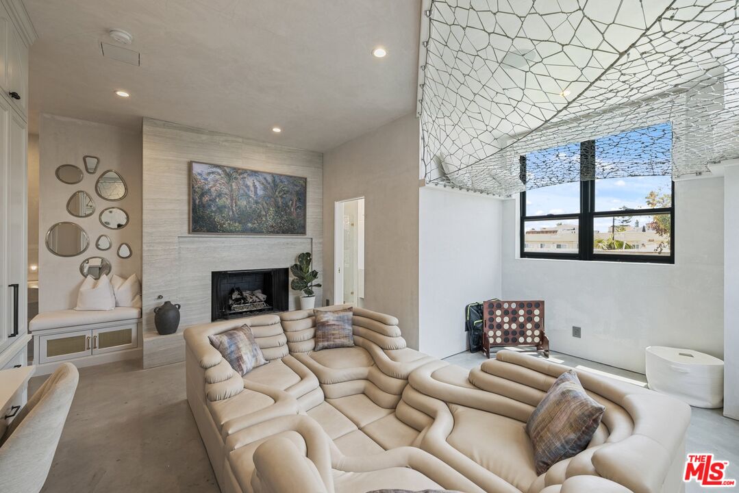 15 Reef Street Marina del Rey, CA 90292 - Photo 36 of 51