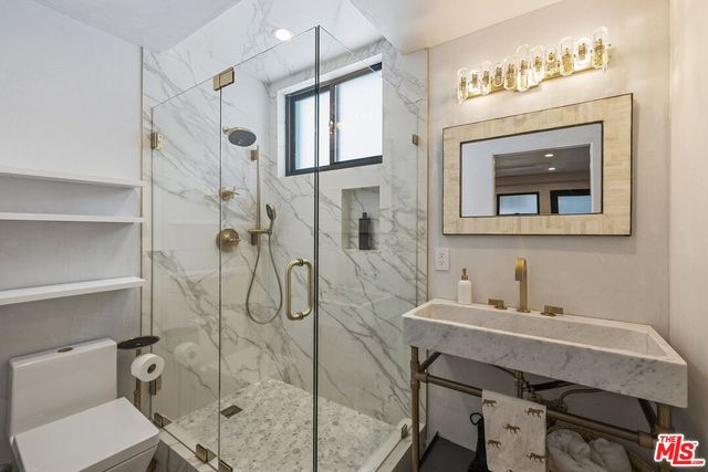 $5,099,000 | 15 Reef Street, Marina del Rey, CA 90292