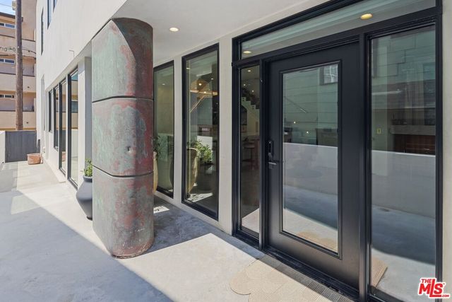 $5,099,000 | 15 Reef Street, Marina del Rey, CA 90292