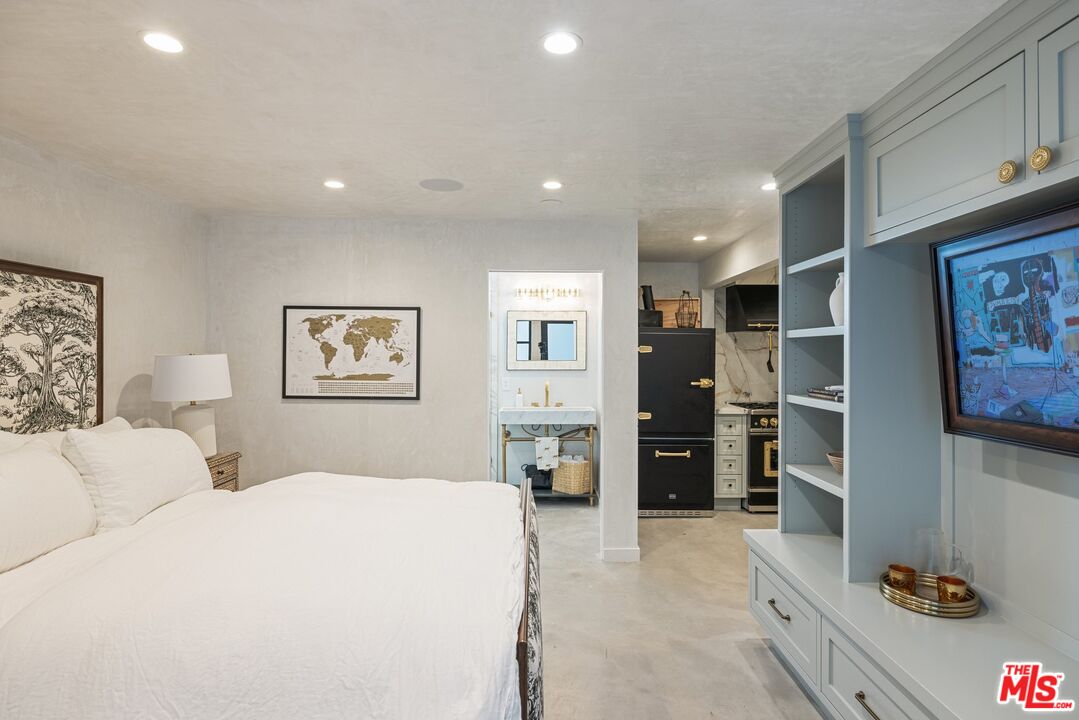 15 Reef Street Marina del Rey, CA 90292 - Photo 43 of 51