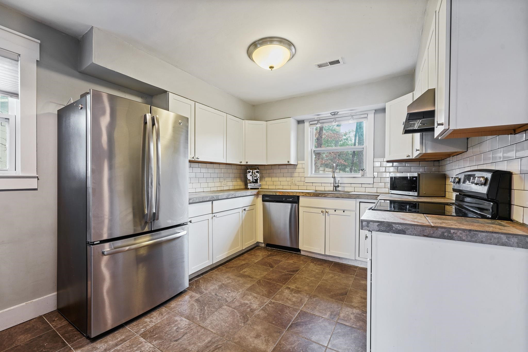 5218 Duraleigh Road Raleigh, NC 27612 - Photo 7 of 27 Photo 7
