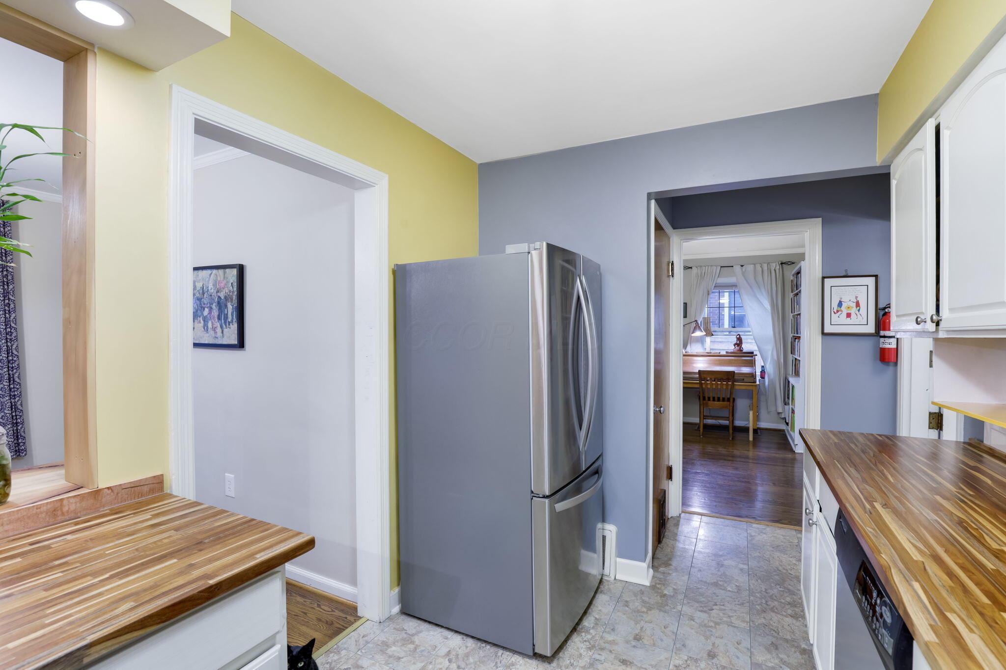 371 Arden Road Columbus, OH 43214 - Photo 12 of 69 Stainless Steel Appliances