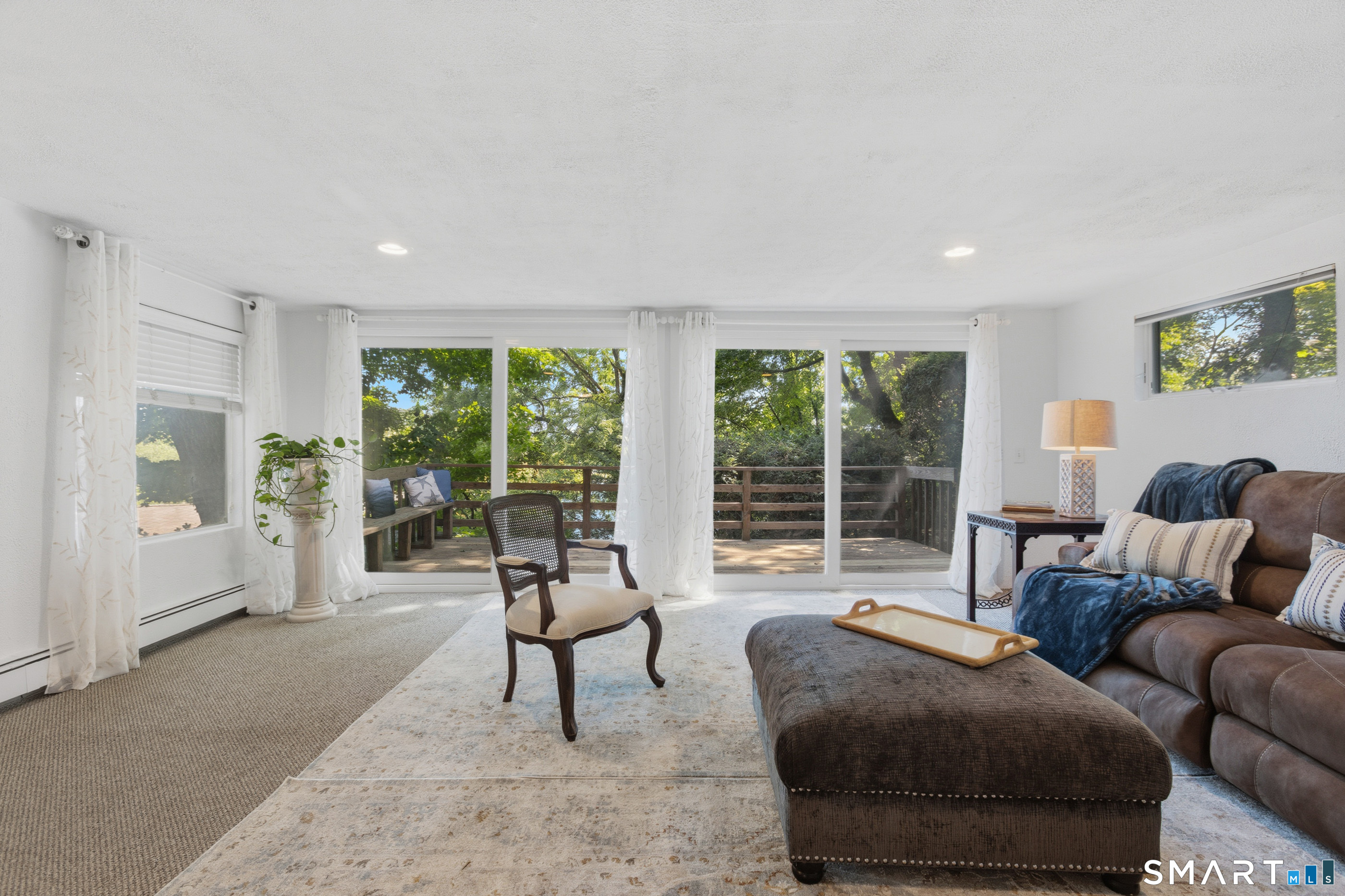 4 Beach Road Danbury, CT 06811 - Photo 5 of 39