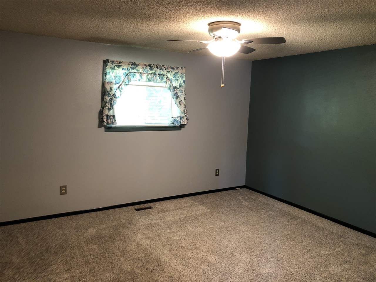 3526 South Bates Road Spokane, WA 99206 - Photo 6 of 18 Gallery Image 6