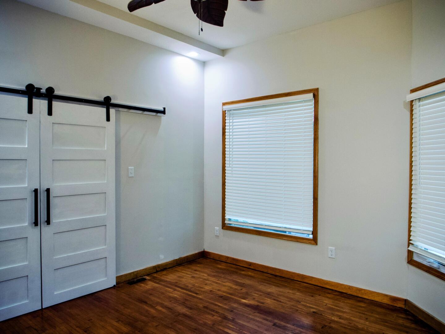 1037 North 8th Street Springfield, IL 62702 - Photo 13 of 33 Gallery Image 13