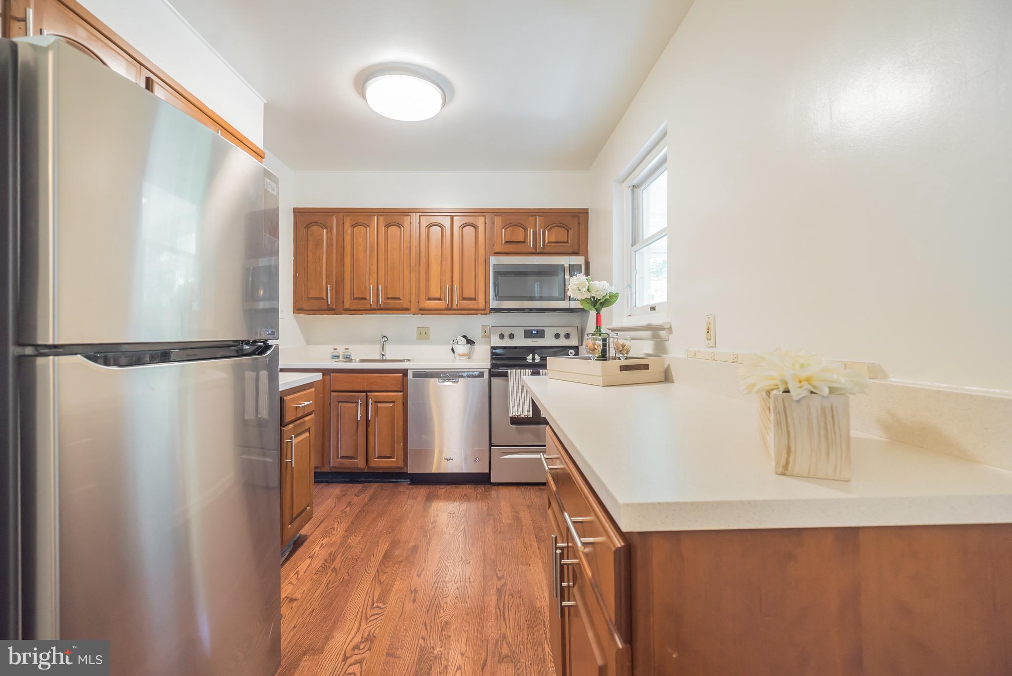 10316 Inwood Avenue Silver Spring, MD 20902 - Photo 9 of 29 Kitchen