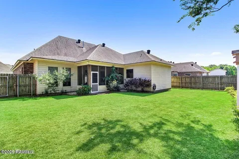 $332,900 | 305 Monterey Drive, Lafayette, LA 70506