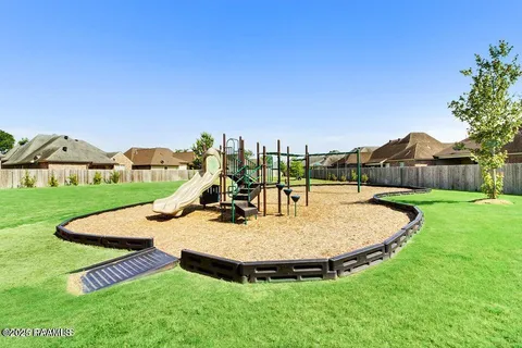 $332,900 | 305 Monterey Drive, Lafayette, LA 70506