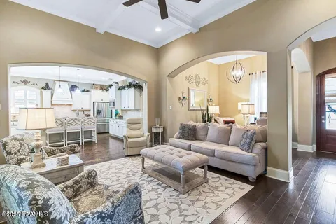 $332,900 | 305 Monterey Drive, Lafayette, LA 70506