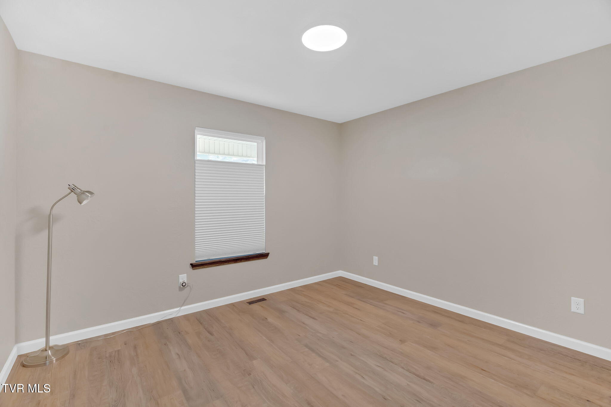 257 Keller Road Afton, TN 37616 - Photo 24 of 34 29-web-or-mls-DSC03776