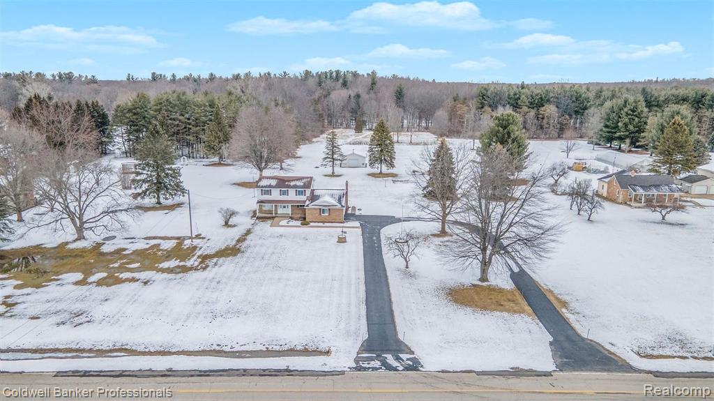 8270 West Stanley Road Flushing, MI 48433 - Photo 3 of 36