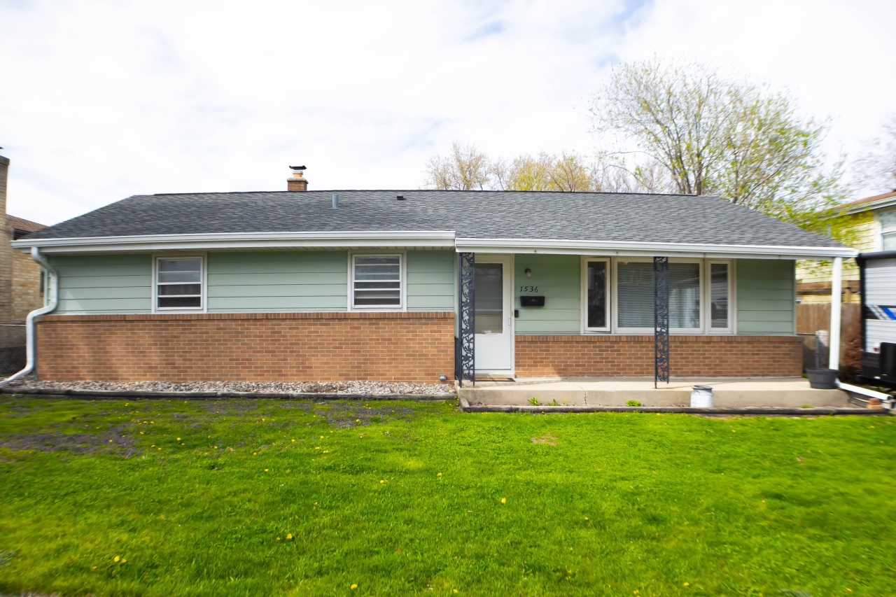 1536 Short Street Racine, WI 53402 - Photo 1 of 1 Front of House