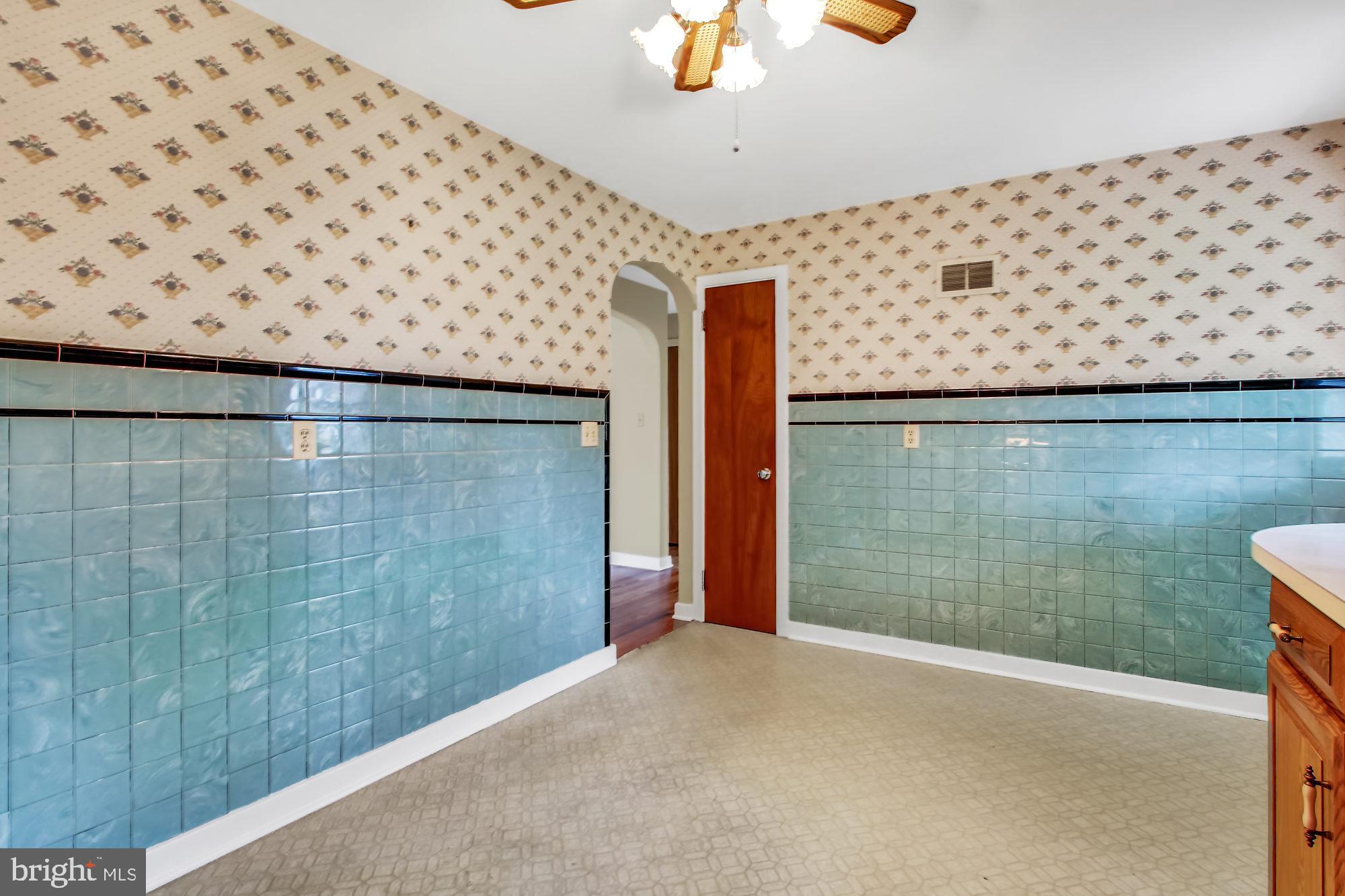 252 North Locust Point Road Mechanicsburg, PA 17050 - Photo 13 of 27 Gallery Image 13