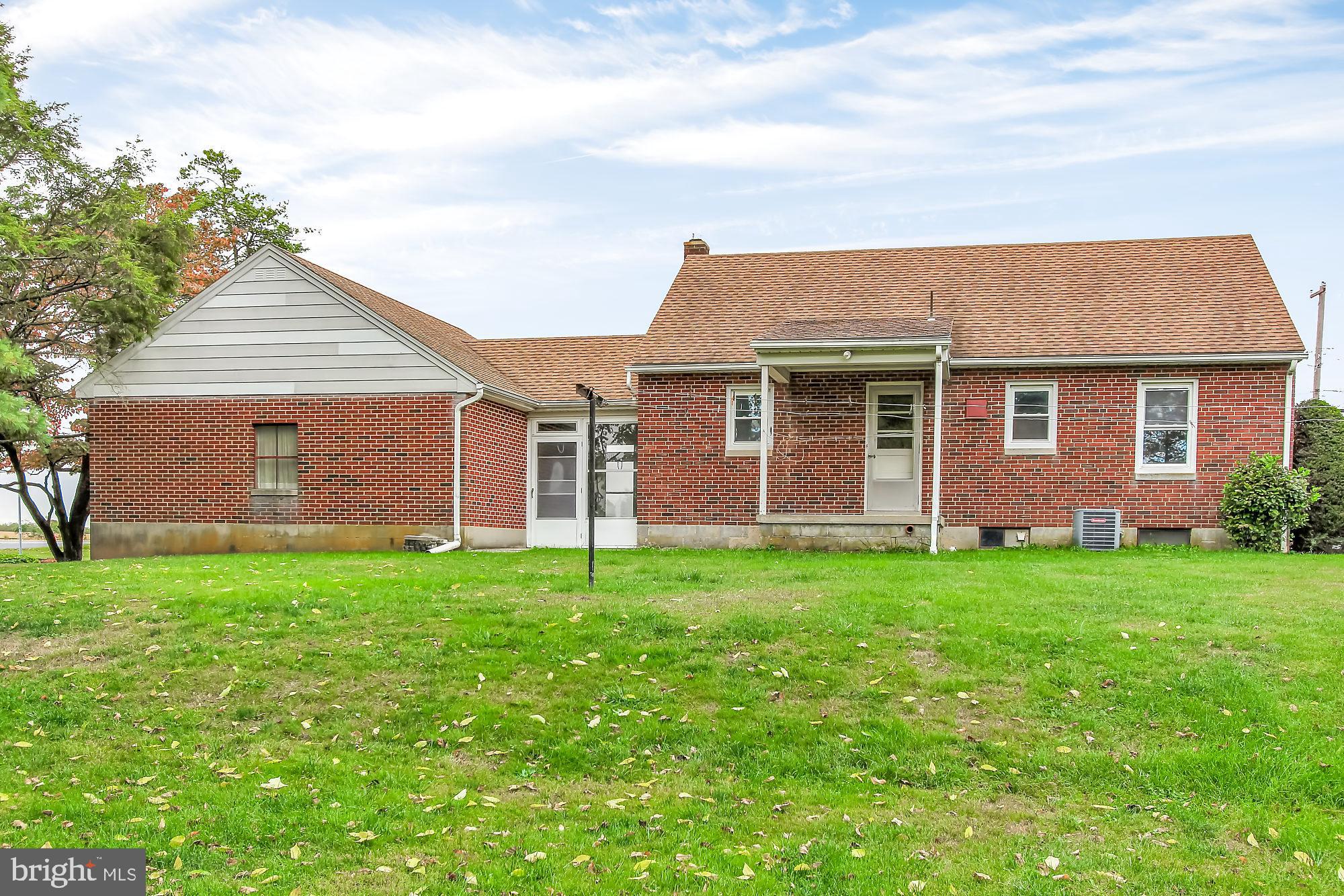 252 North Locust Point Road Mechanicsburg, PA 17050 - Photo 19 of 27 Gallery Image 19