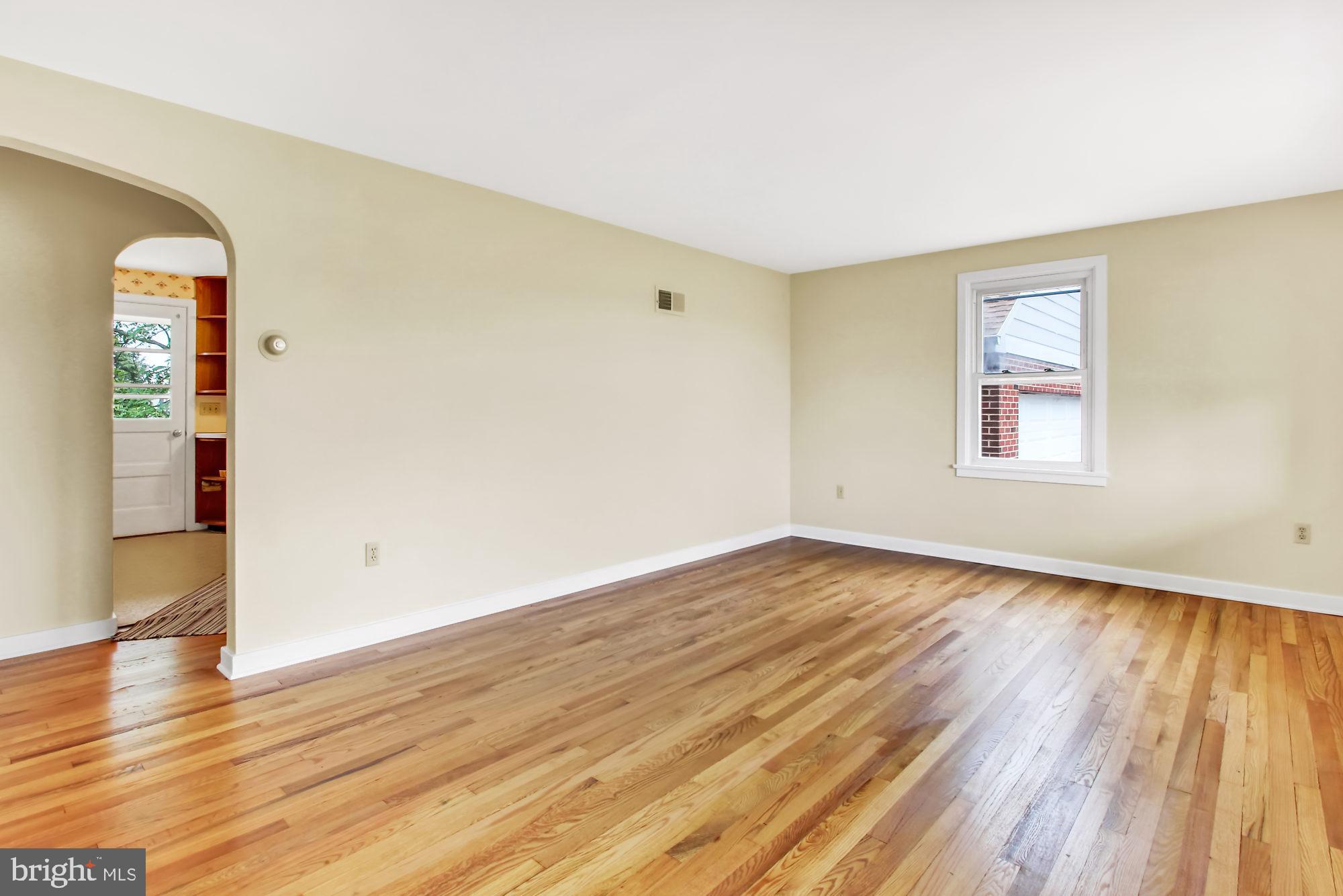 252 North Locust Point Road Mechanicsburg, PA 17050 - Photo 5 of 27 Gallery Image 5