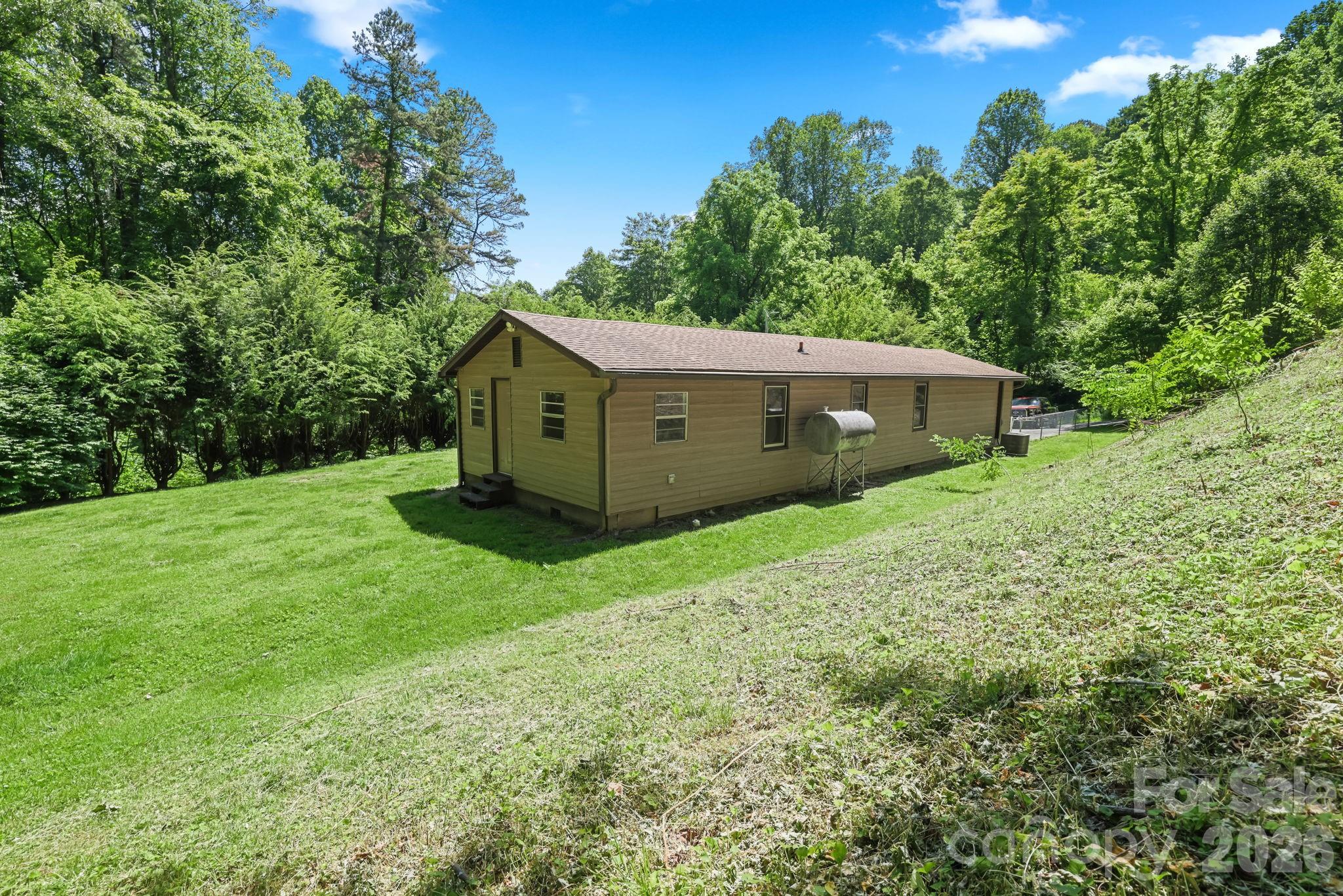 270 Slim Dillard Road Sylva, NC 28779 - Photo 4 of 38