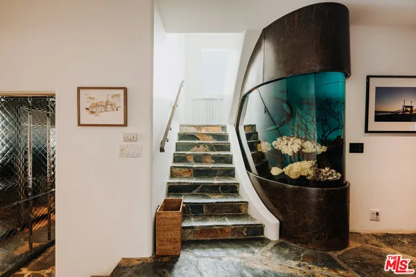 $28,750,000 | 23614 Malibu Colony Road, Malibu, CA 90265