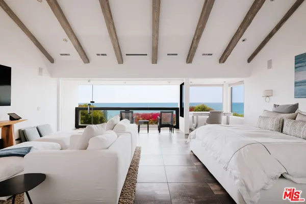 $28,750,000 | 23614 Malibu Colony Road, Malibu, CA 90265