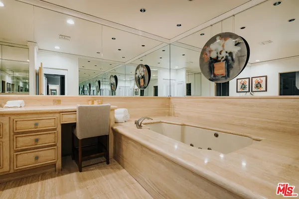 $28,750,000 | 23614 Malibu Colony Road, Malibu, CA 90265