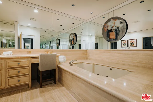 $28,750,000 | 23614 Malibu Colony Road, Malibu, CA 90265