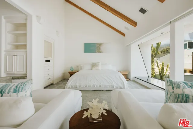 $28,750,000 | 23614 Malibu Colony Road, Malibu, CA 90265