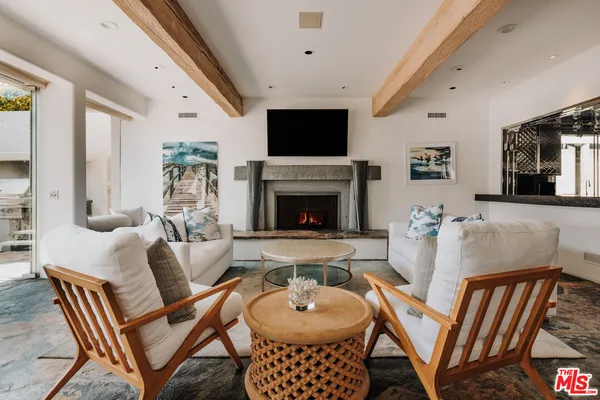 $28,750,000 | 23614 Malibu Colony Road, Malibu, CA 90265
