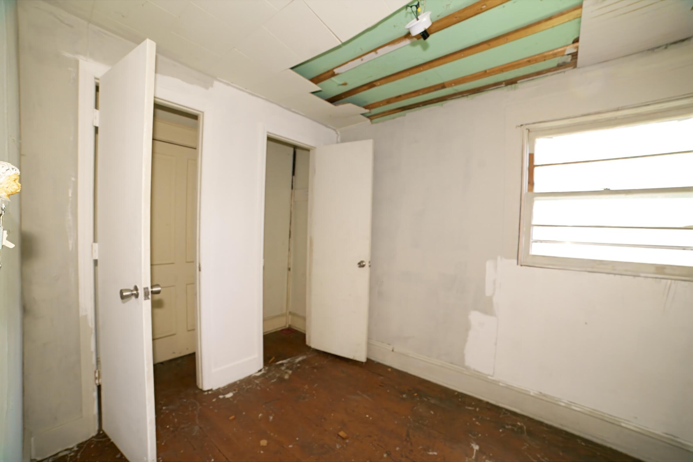 332 East Prospect Street Covington, VA 24426 - Photo 40 of 54 a view of a small space